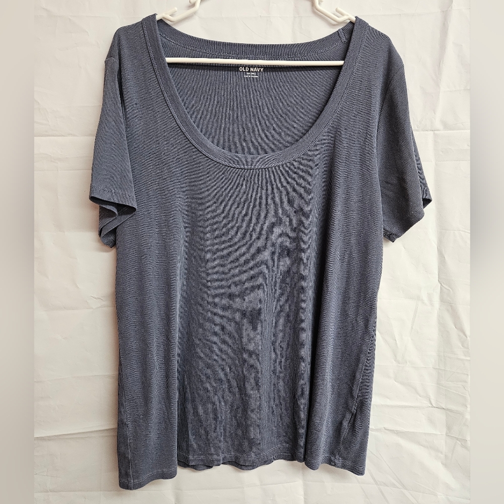 Old Navy Short Sleeve Tee